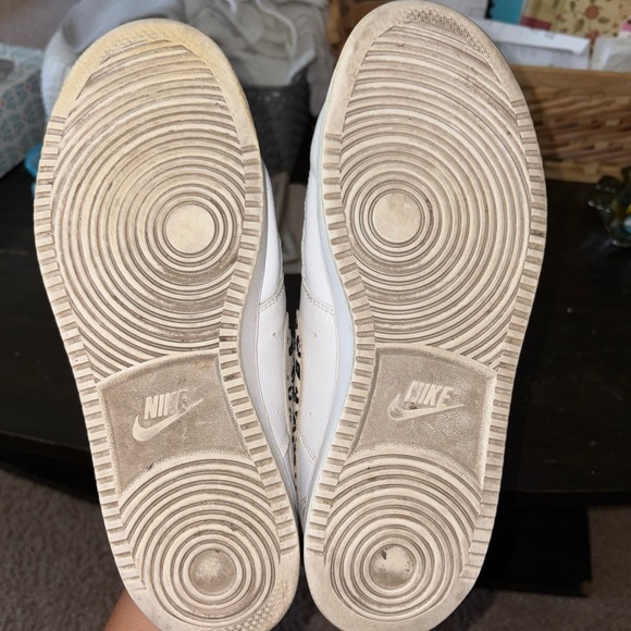 Nike Women's Sneakers - Picture 7 of 8